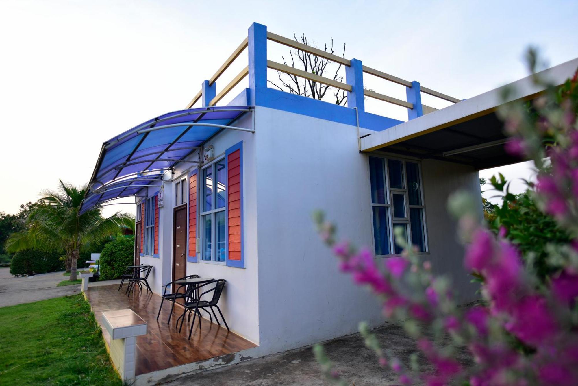 Chomduen Phu Kao Resort Non Sang Quarto foto